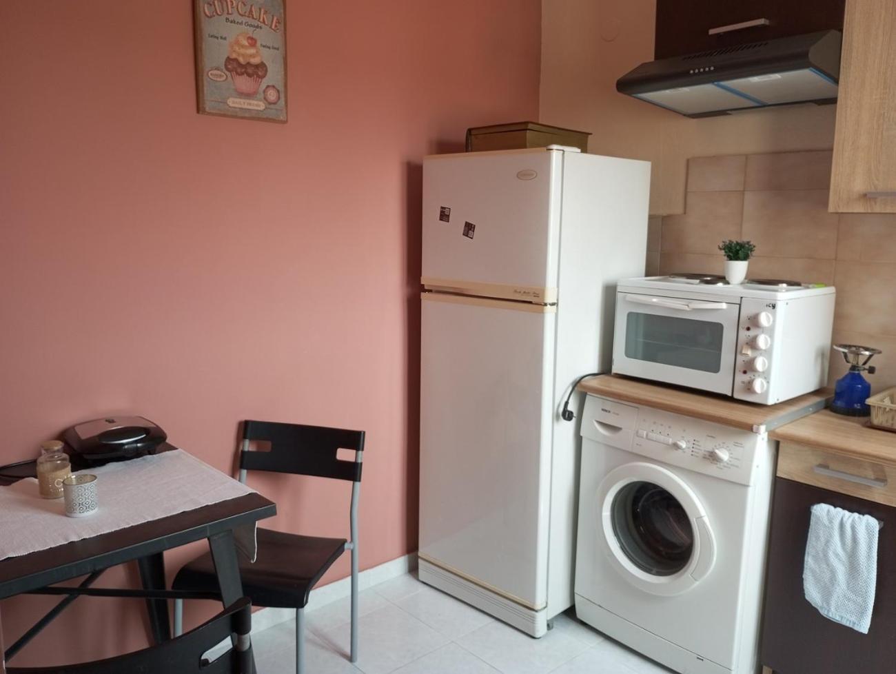 Cozy Studio Flat 1 Bedroom-Very Central Location Митилини Экстерьер фото
